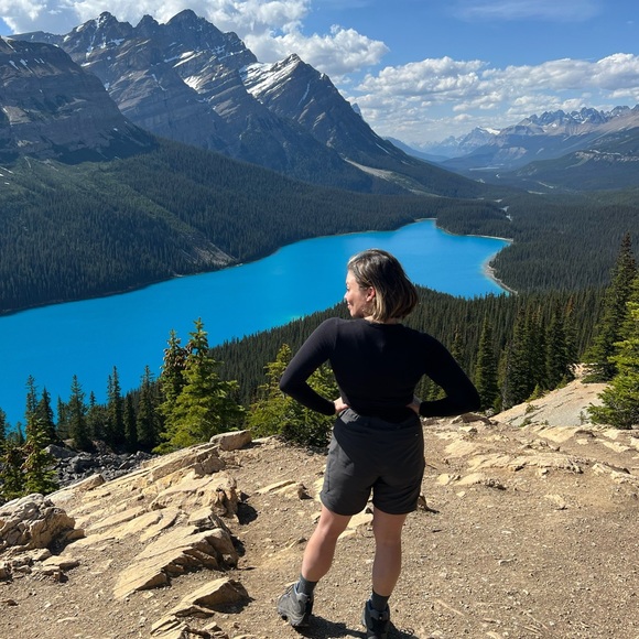 Meet your Posher, Caroline - Picture 1 of 1